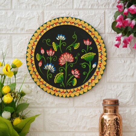 Colorful lotus bloom Pichwai artwork – handmade-look wall decor for elegant ethnic spaces.